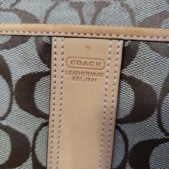 Coach Signature Canvas Crossbody - Picture 3 of 8